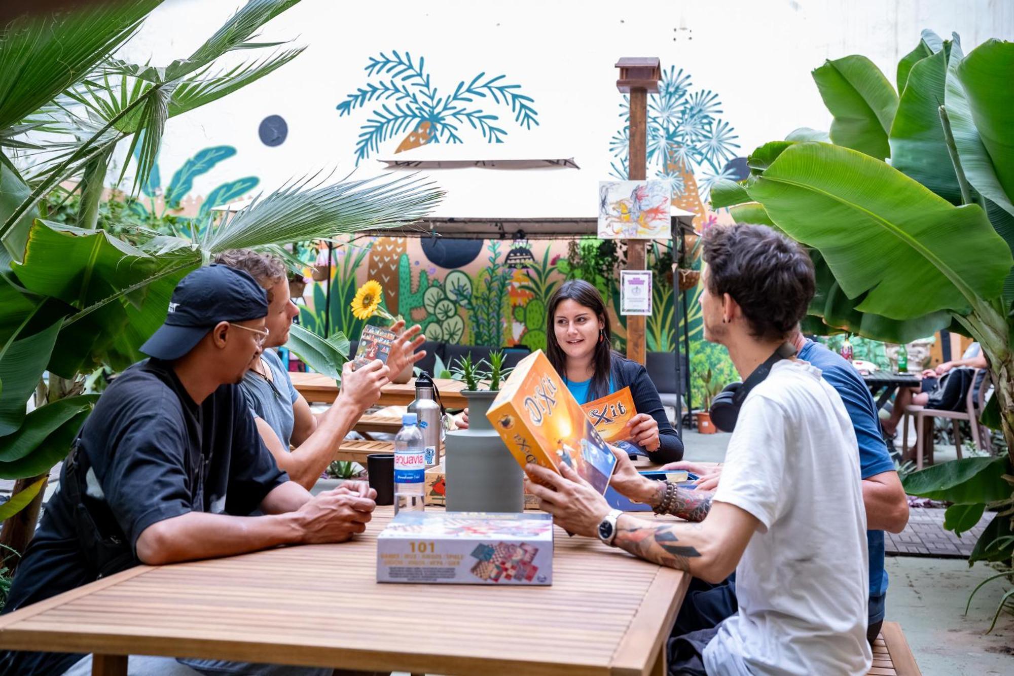 Jungle House Hostel Las Palmas de Gran Canaria Exterior photo
